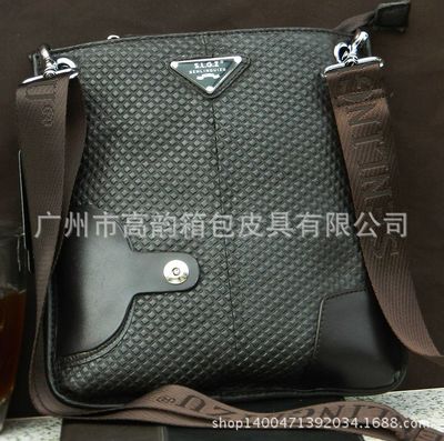 廣州高韻箱包皮具工廠現貨提供貨號Y7066#全真皮男士單肩斜挎包